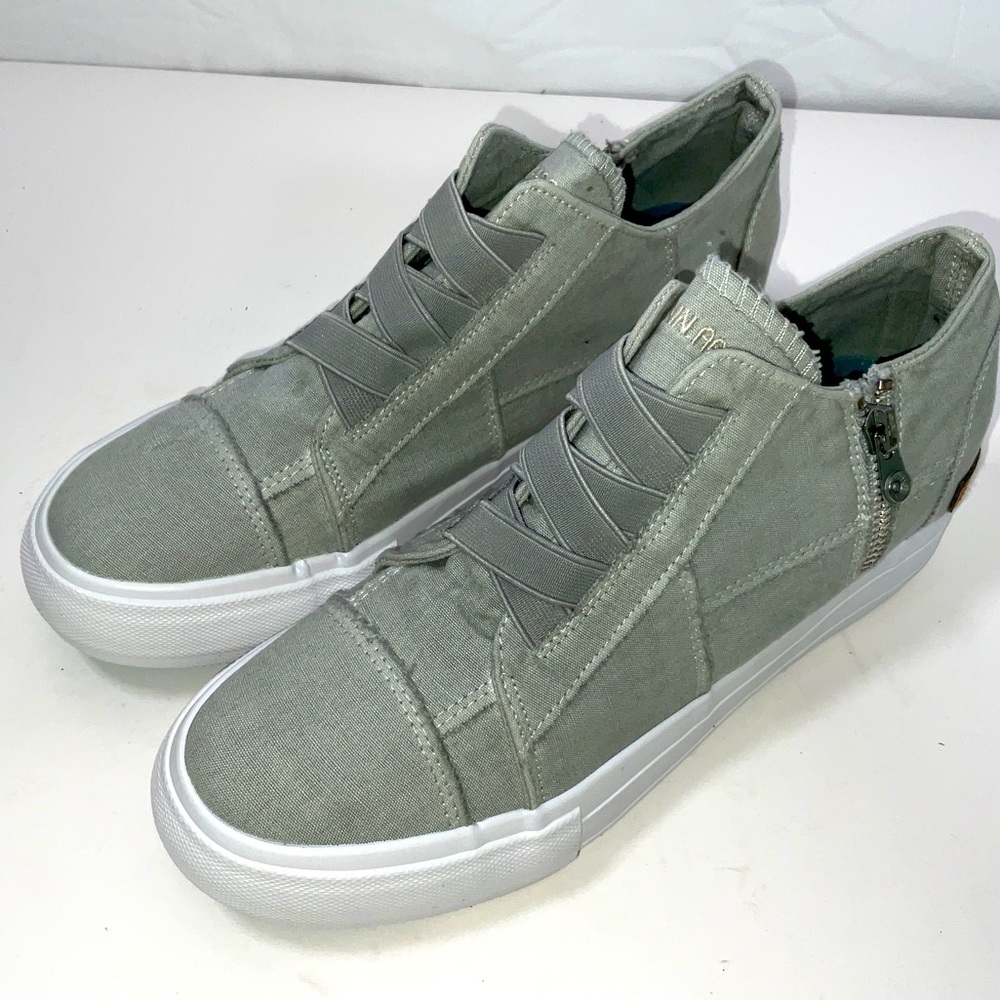 NIB Women’s Jenn Ardor Sport Light Gray Canvas‎ Patchwork Side Zip Sneakers 9.5
